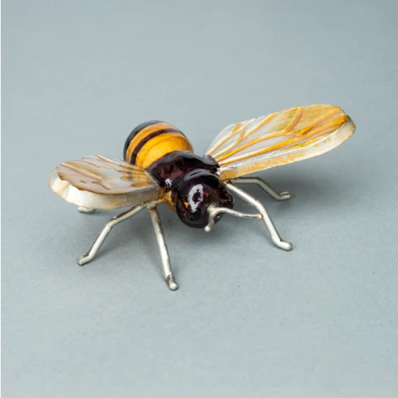 Tilnar Art - Gold Wing Bee