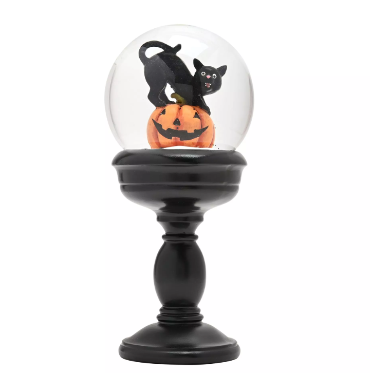 Pumpkin Snow Globe